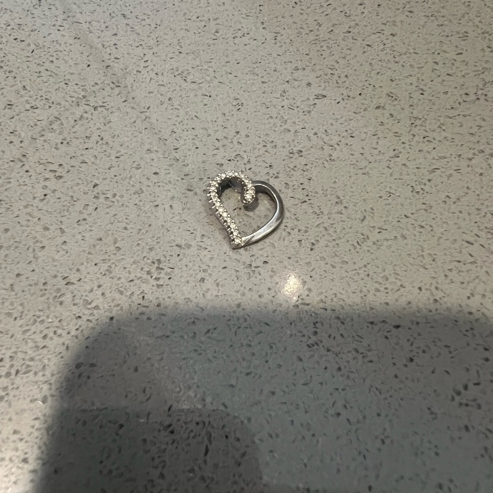 Heart necklace pendant - diamond